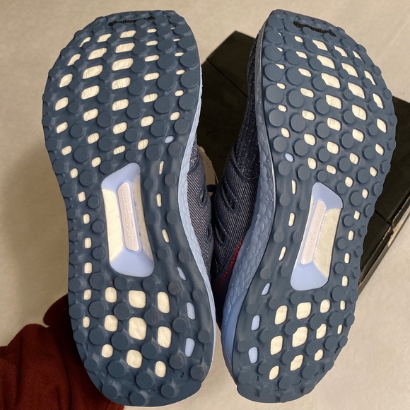 Adidas Ultra Boost Tech Ink Glow Blue Size 5.5 - Picture 3 of 11